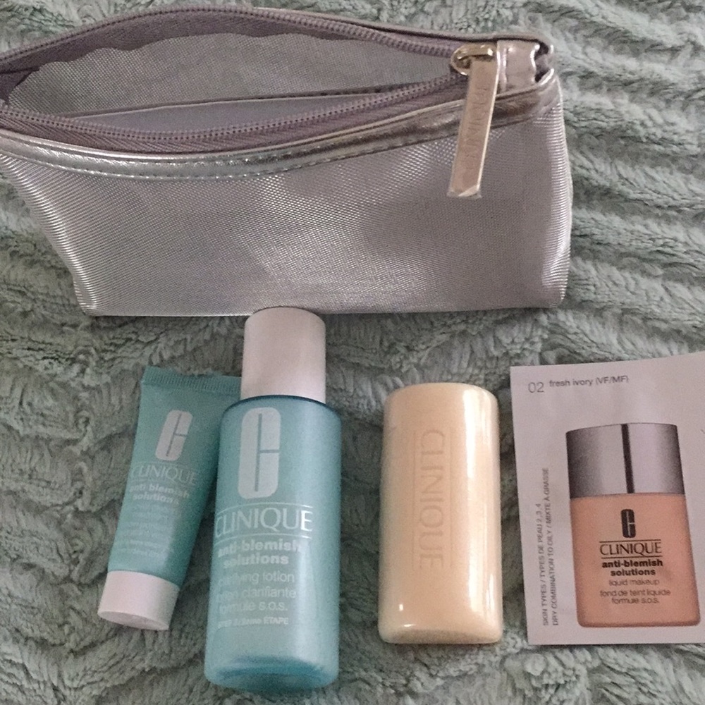 Clinique trial size anti blemish solutions. - Picture 2 of 7
